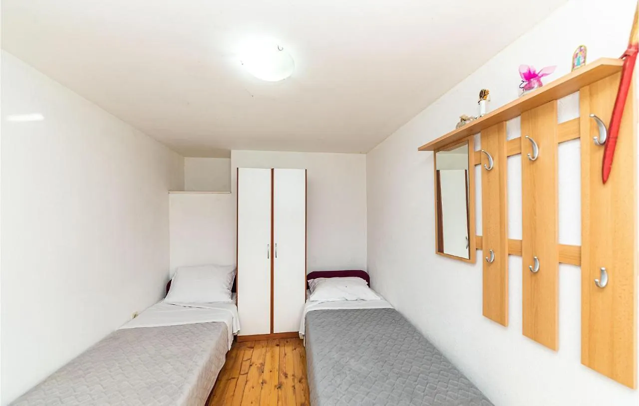 Pet Friendly Home In Prgomet With Kitchen Labin  0*, Labin (Dalmatia)